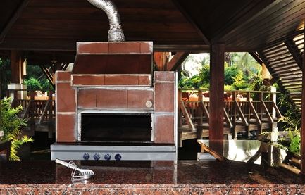Grill, Gather, Repeat: Outdoor Kitchens That Work All Week